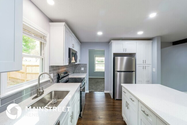 Foto del edificio - 9500 Knox Dr