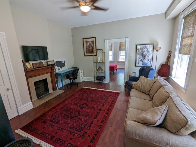 Living Room - 2253 Loth St