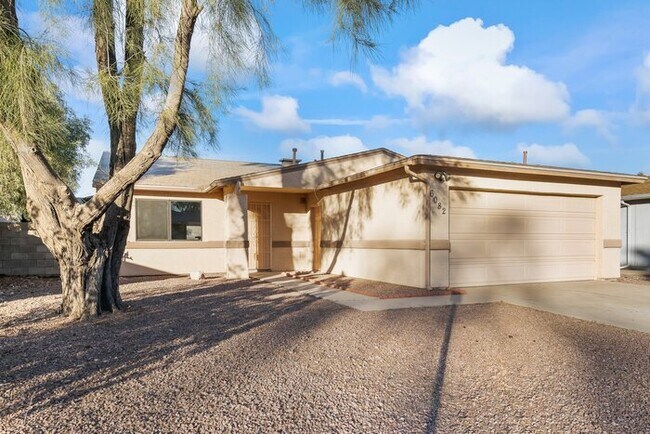 Building Photo - Tucson, AZ - Single-Family - $1,595.00 Ava...