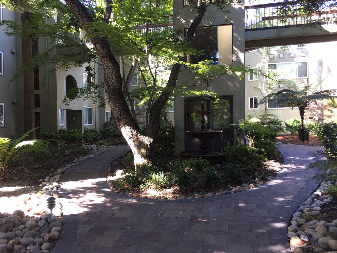 Primary Photo - 177 N El Camino Real