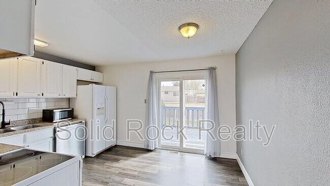 Foto del edificio - 4443 Berryknoll Dr