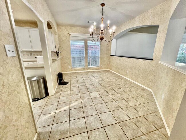 Building Photo - 15522 Oxenford Dr
