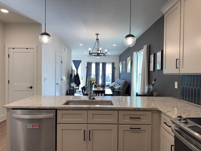 Building Photo - Tastefully Built Modern Durham Home