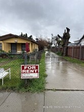 Building Photo - 946 E Nocta St