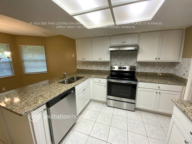 Foto del edificio - 7230 Baltusrol Dr