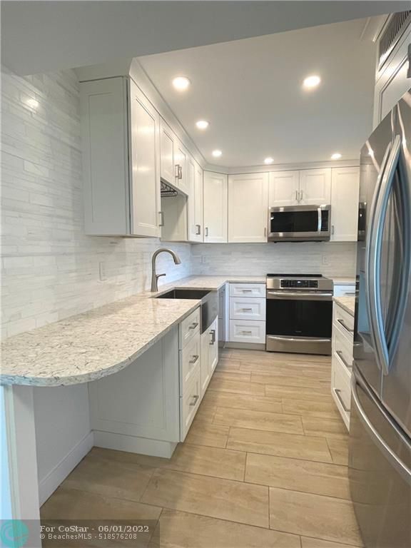 Building Photo - 5540 Tamberlane Cir