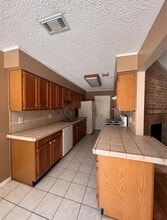 Building Photo - 11907 N Fairhollow Ln