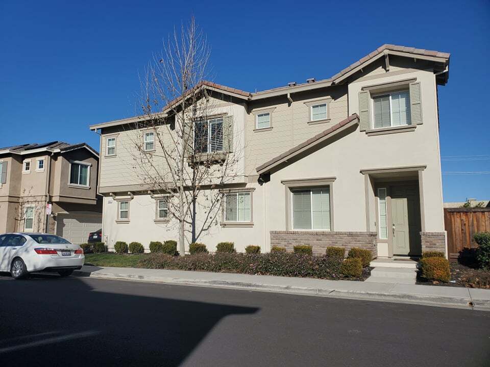 Primary Photo - 408 Baja Ct