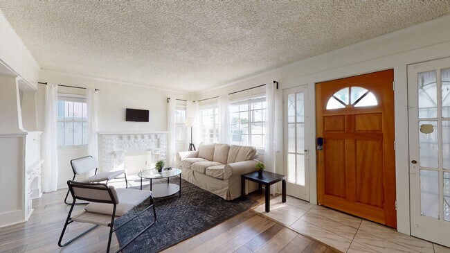 Foto del edificio - 3423 W 58th Plz