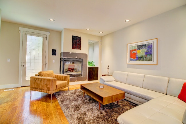 Photo - 414 Harrison St Townhome