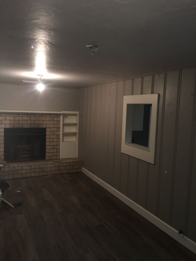 Foto del edificio - 3/1/1 Kilgore Fenced yard and Pet Friendly