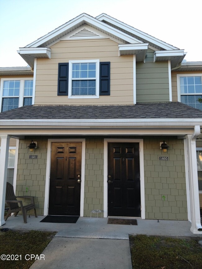 Building Photo - 1605 Cape Cod Dr