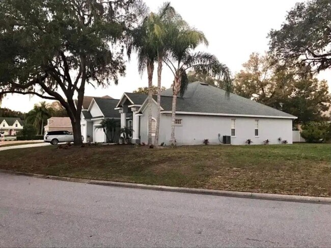 Foto del edificio - 1070 Lake Deeson Woods Ln