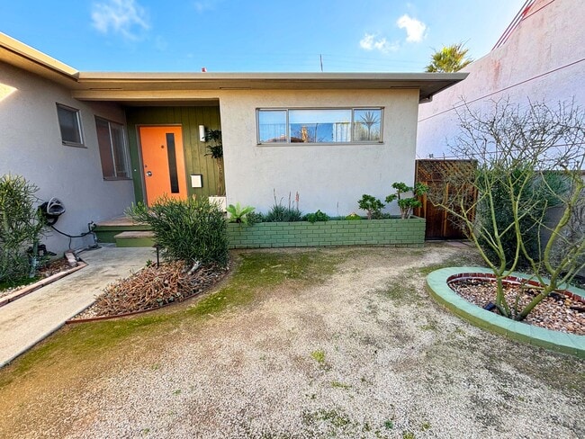 Front of house - 7462 W 80th St