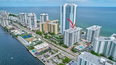 Building Photo - 2751 S Ocean Dr