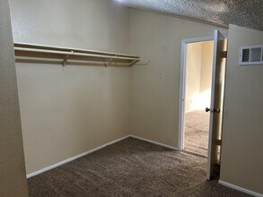 Building Photo - 12244 Bob White Dr