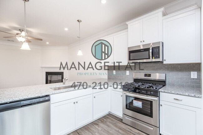 Foto del edificio - Fabulous 3 Bedroom Townhome in Buford City...