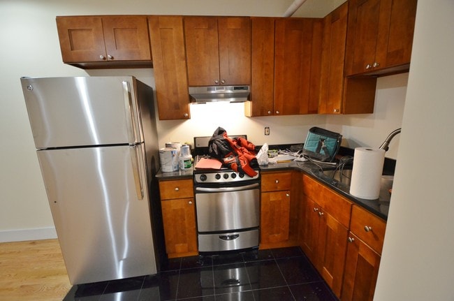 Building Photo - 109 Peterborough St