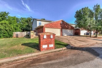 Building Photo - White Oak Canyon Rd