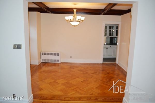 Foto del edificio - 252 E 3rd St