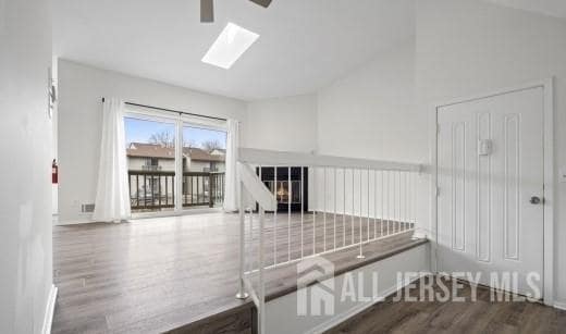 Building Photo - 1406 Spruce Hills Dr