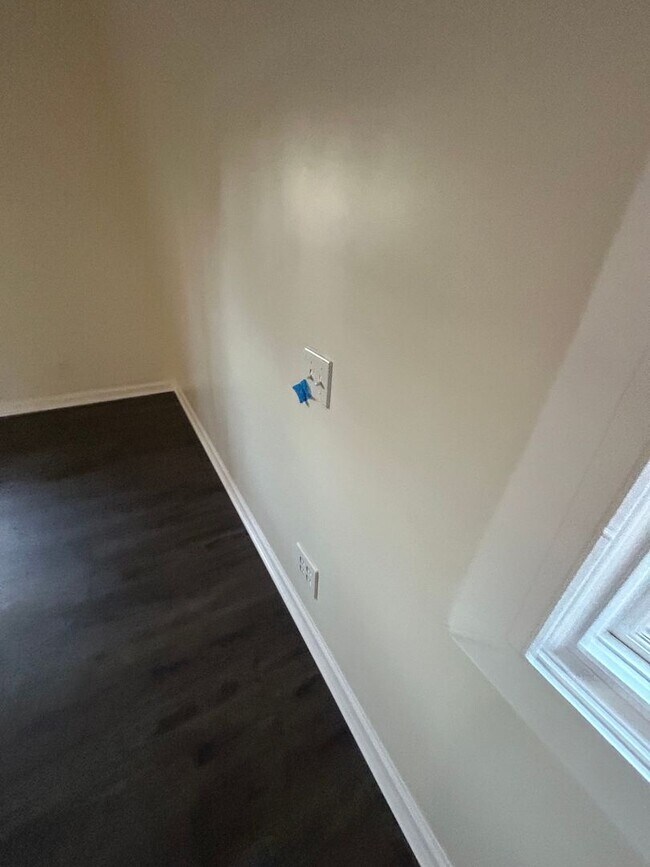 Foto del edificio - 3700 Cairnbrook Ct