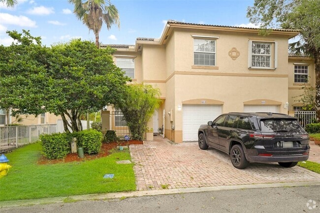 Building Photo - 604 NW 170th Ter