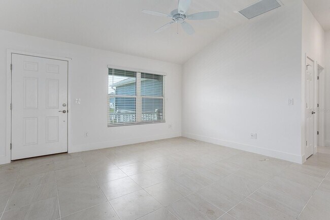 Building Photo - 6385 Danielson Lp