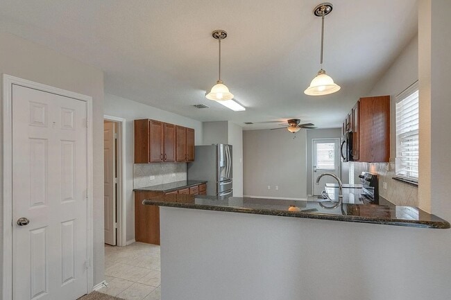 Kitchen - 8833 Quarry Ridge Trl