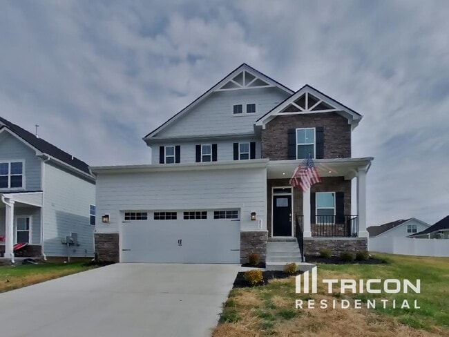 Building Photo - 833 Dean Dr