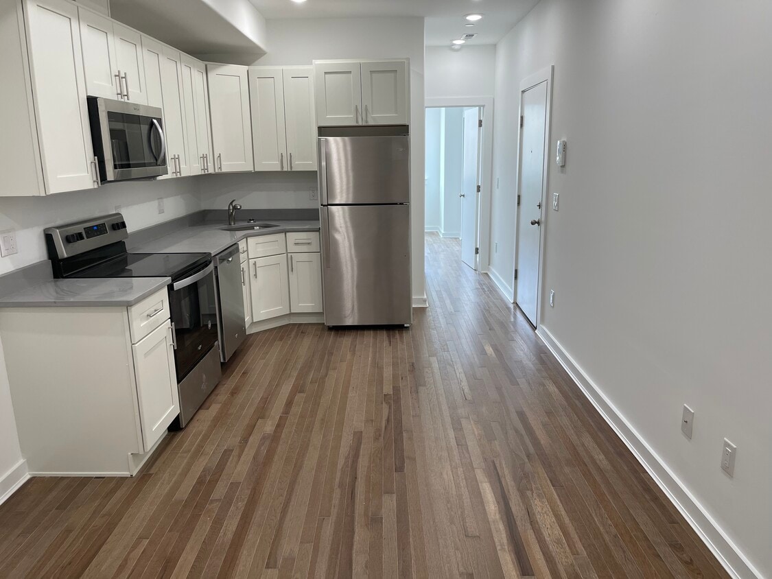 Primary Photo - 675 N 39th St