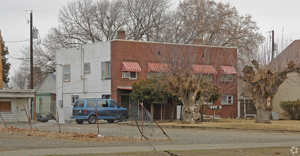 Primary Photo - 613 S 3rd St
