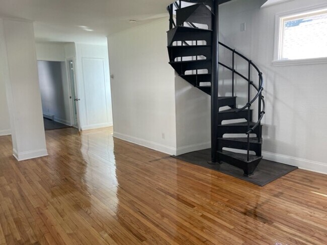 Foto del edificio - 234 Fisher Ave