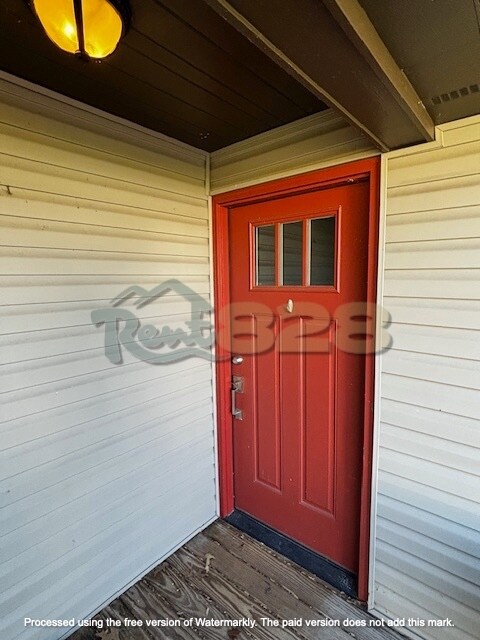 Foto del edificio - 726 Brookside Camp Rd