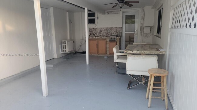 Building Photo - 3210 SW 94th Pl