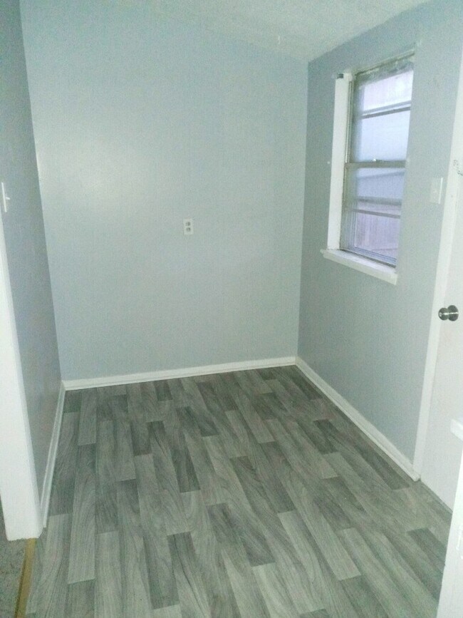 Foto del edificio - 908 Heather St
