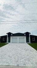 Building Photo - 10045 Amicola St