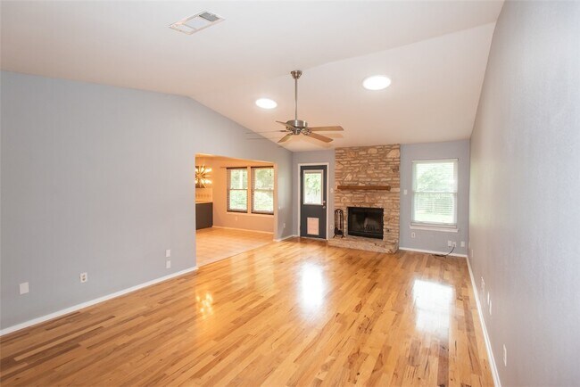 Foto del edificio - 4202 Kilgore Ln