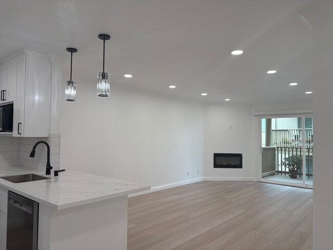 Foto del edificio - 373 Half Moon Ln