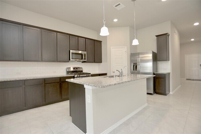 Building Photo - 2123 Santa Ana Wy