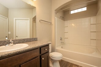 Flamingo Lower-Renovated 959 SQFT 2 Bed 2 Bath - The Cantera by Picerne