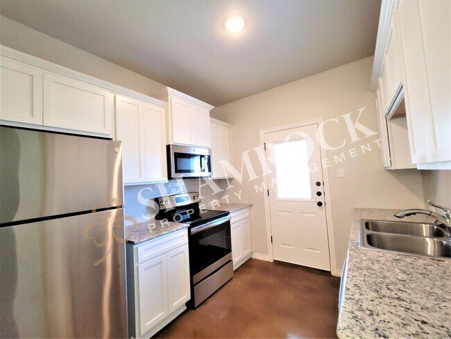 Foto del edificio - 3/2 Duplex in Troy ISD!