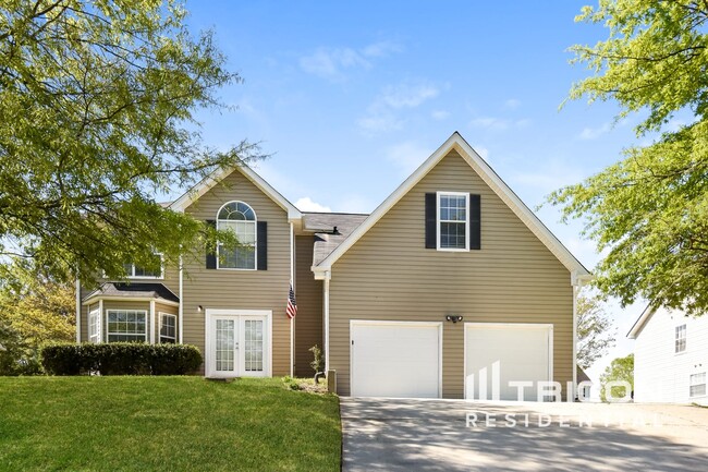 Building Photo - 718 Fletcher Dr