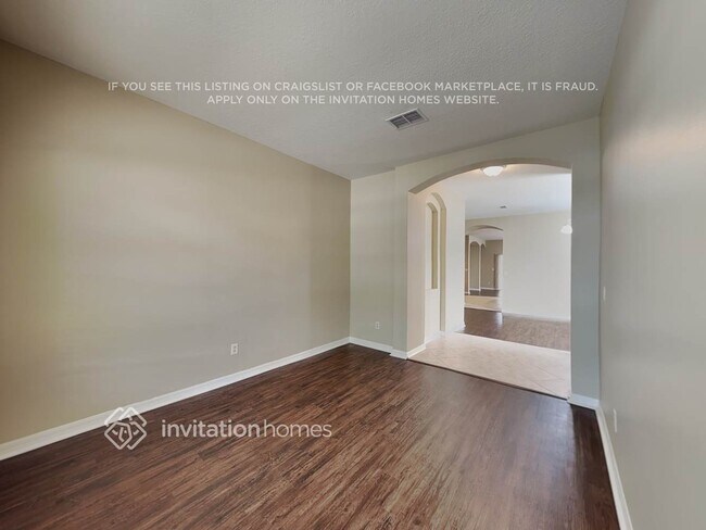 Foto del edificio - 9342 Beaufort Ct