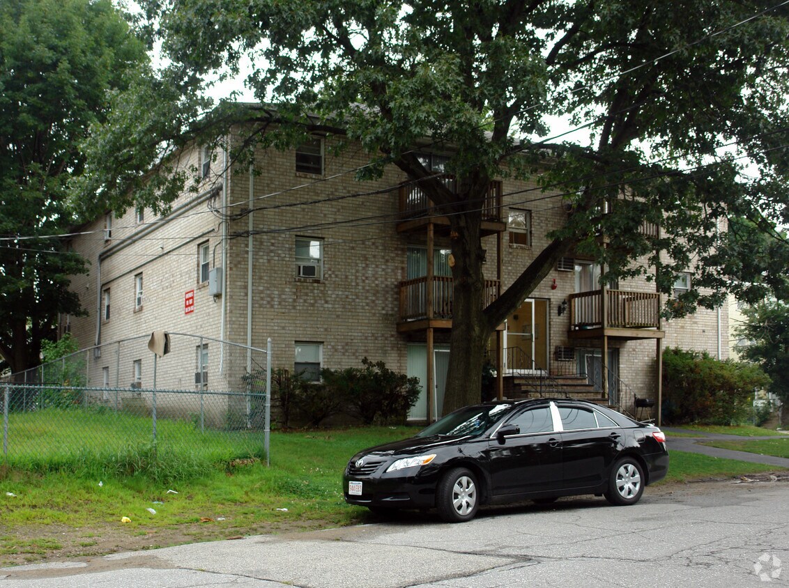 Foto del edificio - 101 Shawsheen Rd