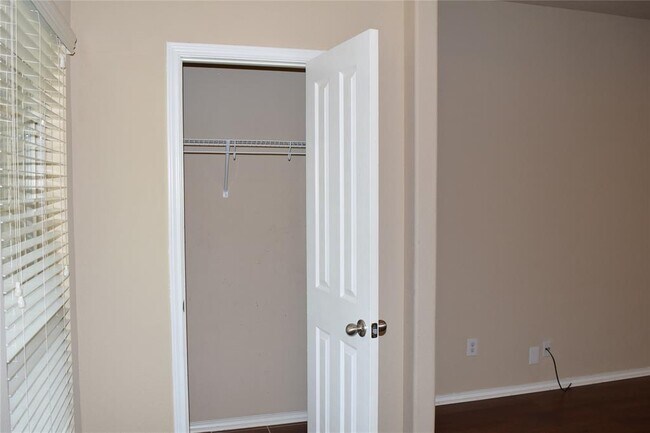 Foto del edificio - 11717 Alexs Ln