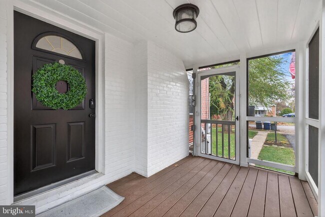 Foto del edificio - 3004 Marshall St