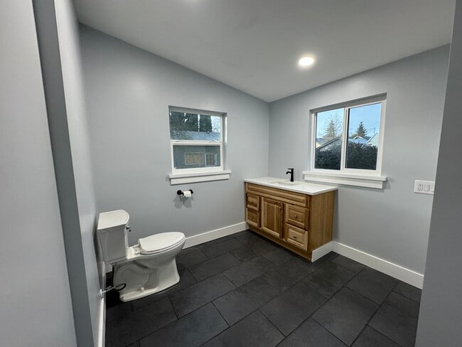 Foto del edificio - 611 Tangent St