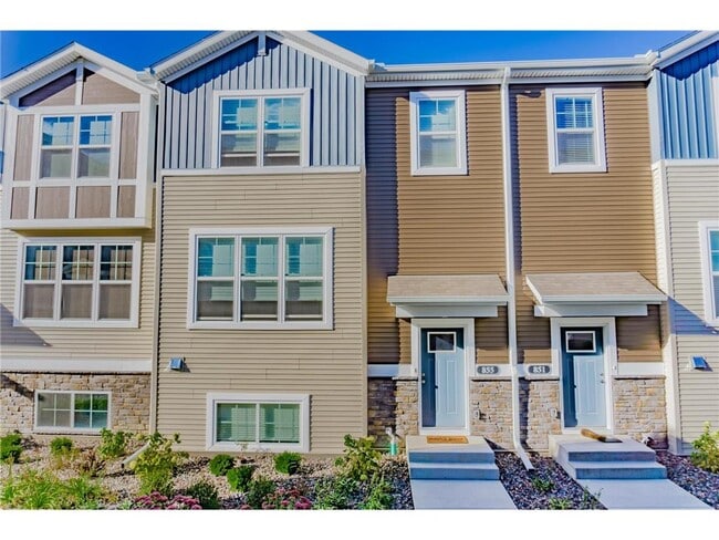 Building Photo - 855 Roselyn Dr