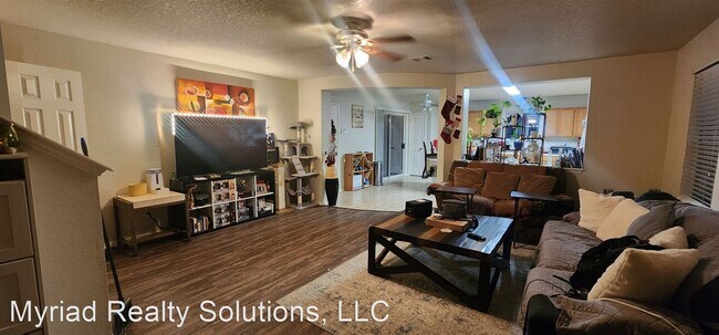 Building Photo - 3 br, 2.5 bath House - 30 Knights Peak